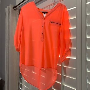 Nice neon orange top